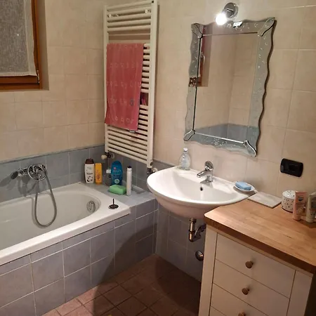 Blue Patch Homestay Brenzone sul Garda